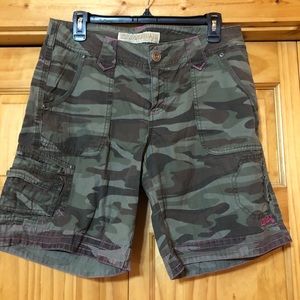 Cabela’s casuals camo shorts